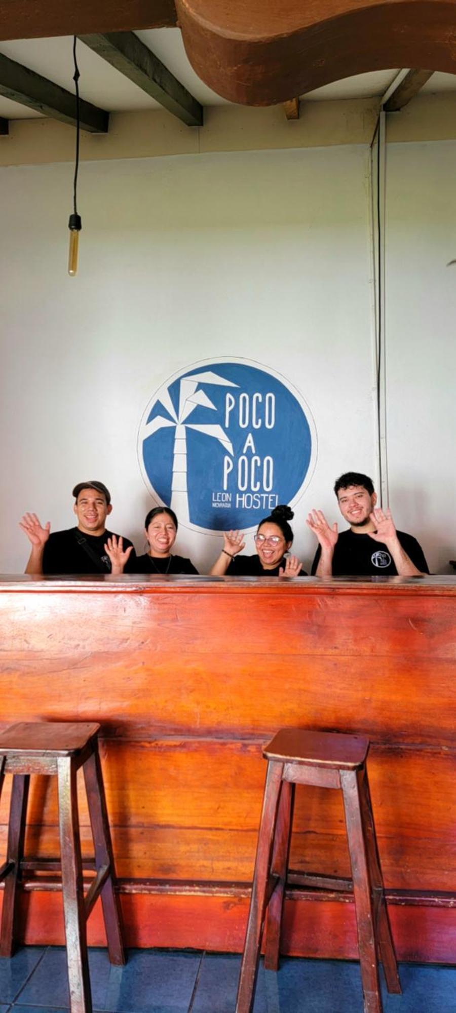 Poco a Poco Hostel León Esterno foto